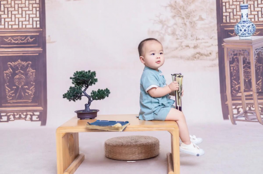 焦作孕妇肚子上的黑线